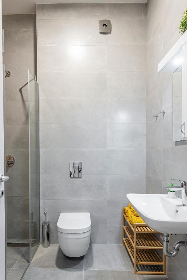 Vertigo Modern Studio-Free Private Parking-Fast Wi-Fi Nowy Sad Zewnętrze zdjęcie